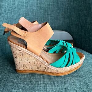 Dolce Vita Anthropologie Joslyn Platform Wedge Kelly Green Tan open toe size 7.5